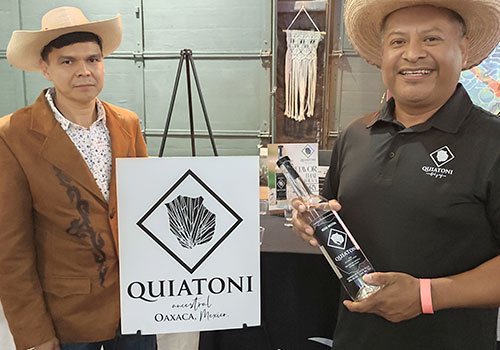 Público en el festival de mezcal de Austin, Texas, mayo 2026